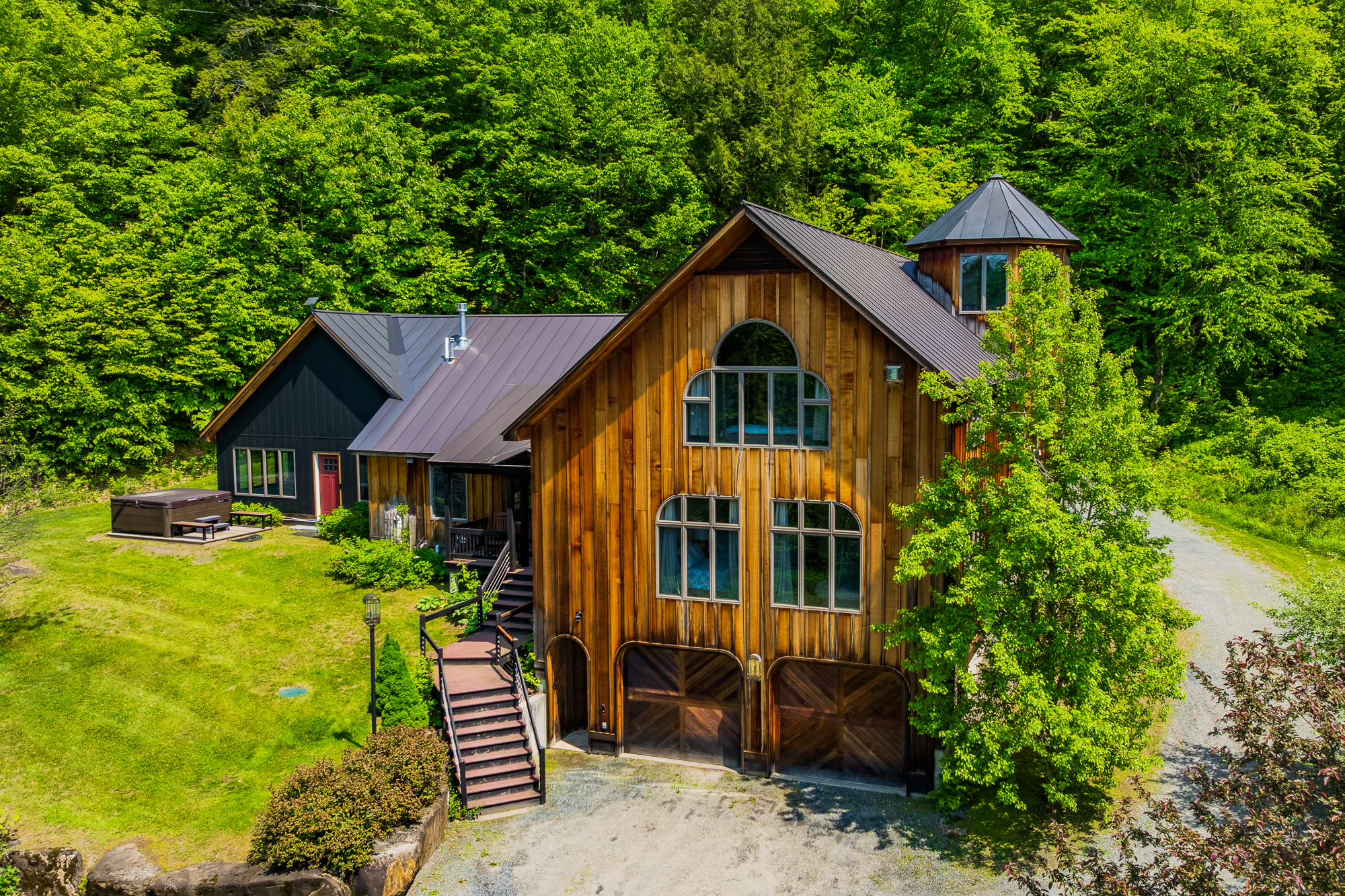 “All Seasons” – A Woodstock VT Home for Sale with Year-Round Appeal